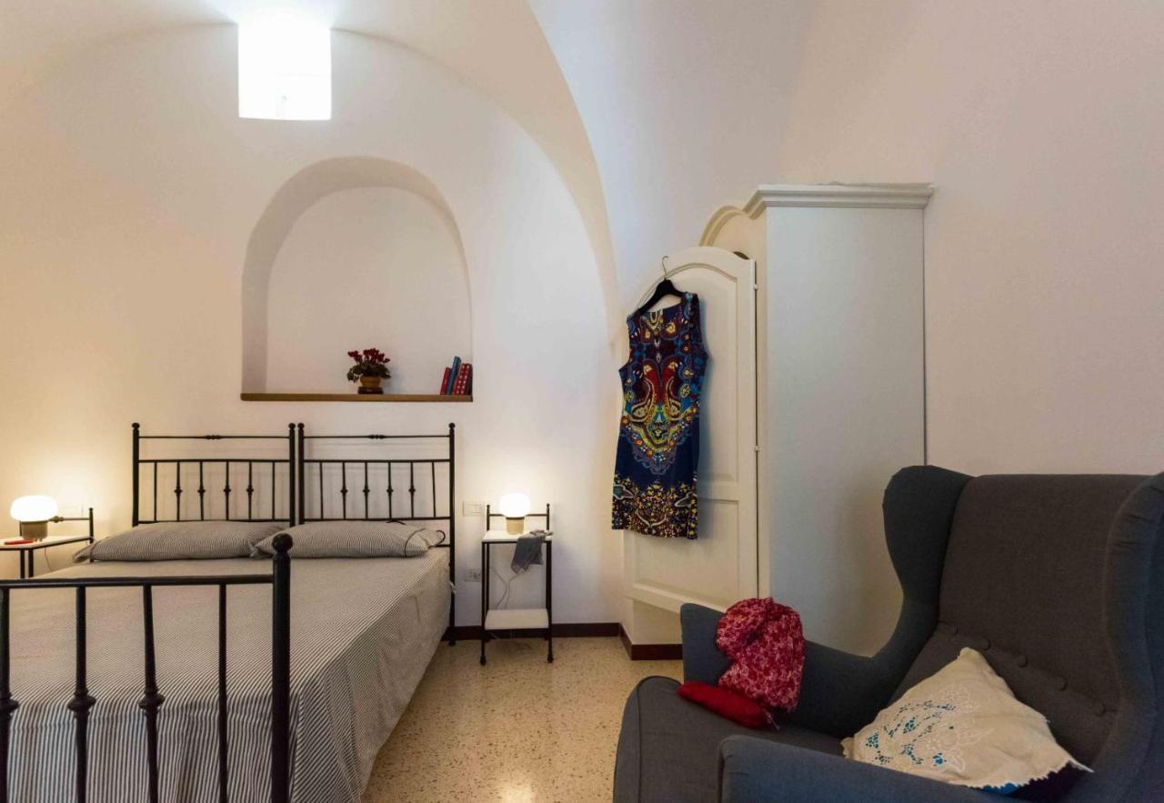 Da Concavo E Convesso Bed & Breakfast Locorotondo Exterior photo