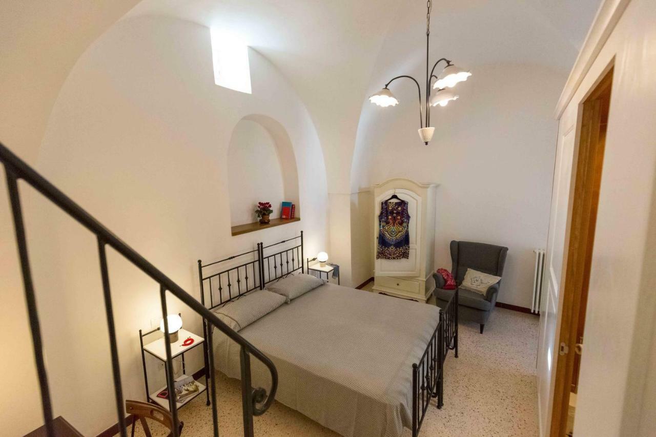 Da Concavo E Convesso Bed & Breakfast Locorotondo Exterior photo